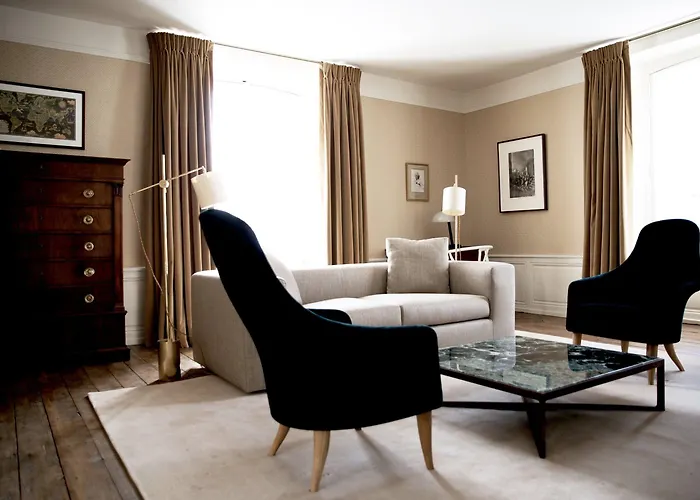 Le 25bis By Leclerc Briant Bed & Breakfast