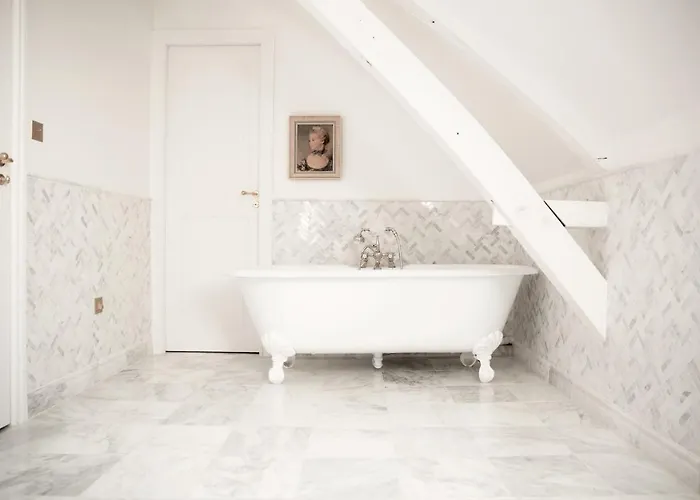 Le 25bis By Leclerc Briant